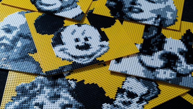 LEGO FRAME by Gustavo Sereno and Gee Magic - Trick